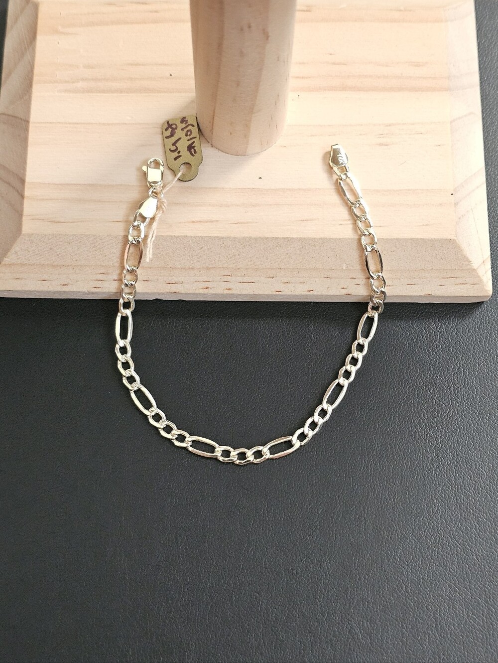 14k Gold Bracelet 7 Inch